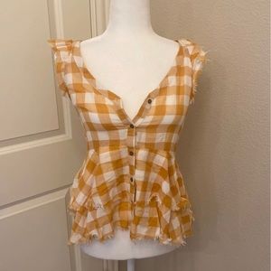 True Craft Gold Gingham Ruffle Raw Hem Sz small